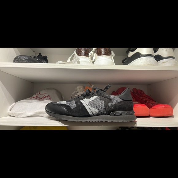 Valentino Garavani’s camo Shoes - Picture 2 of 6